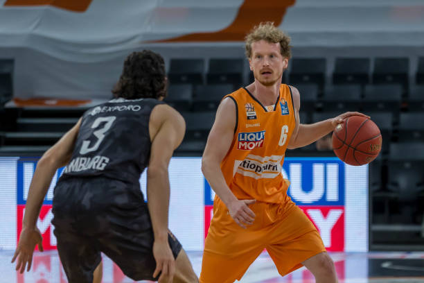 队的新援 队的新援